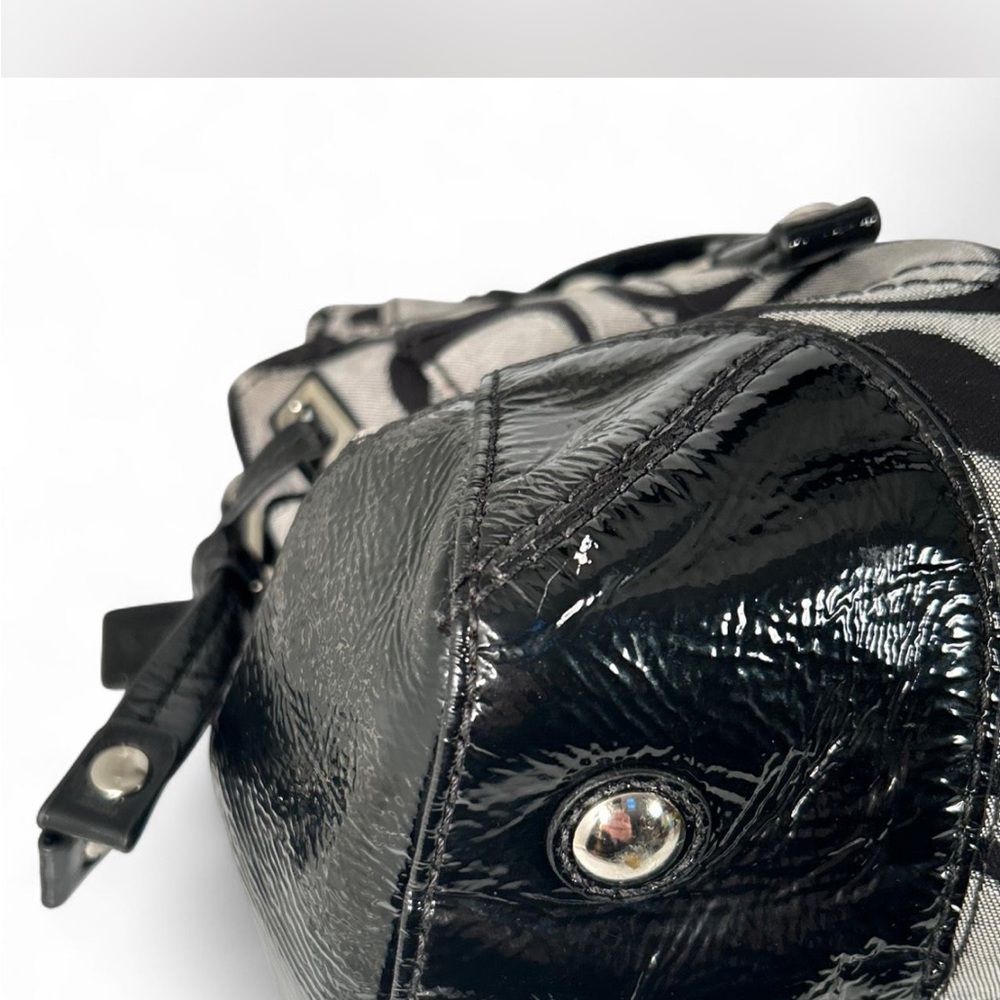 Coach Chelsea Signature Tote In Black and Gray w/ Patent Leather Trim - Picture 6 of 8